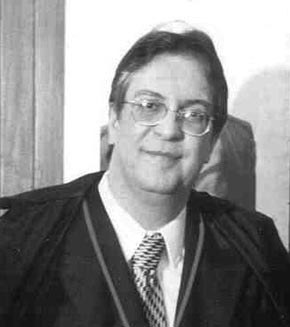 FERNANDO NEVES EXAMINA CONSULTA DA CÂMARA MUNICIPAL DE JUNDIAÍ