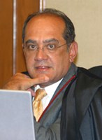 PEDIDO DE VISTA ADIA JULGAMENTO DE EMBARGOS  CONTRA A CASSAÇÃO DE CANDIDATO A PREFEITO DE MAUÁ