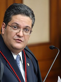 TSE reitera que não compete à Corte julgar recurso contra ato de desembargador